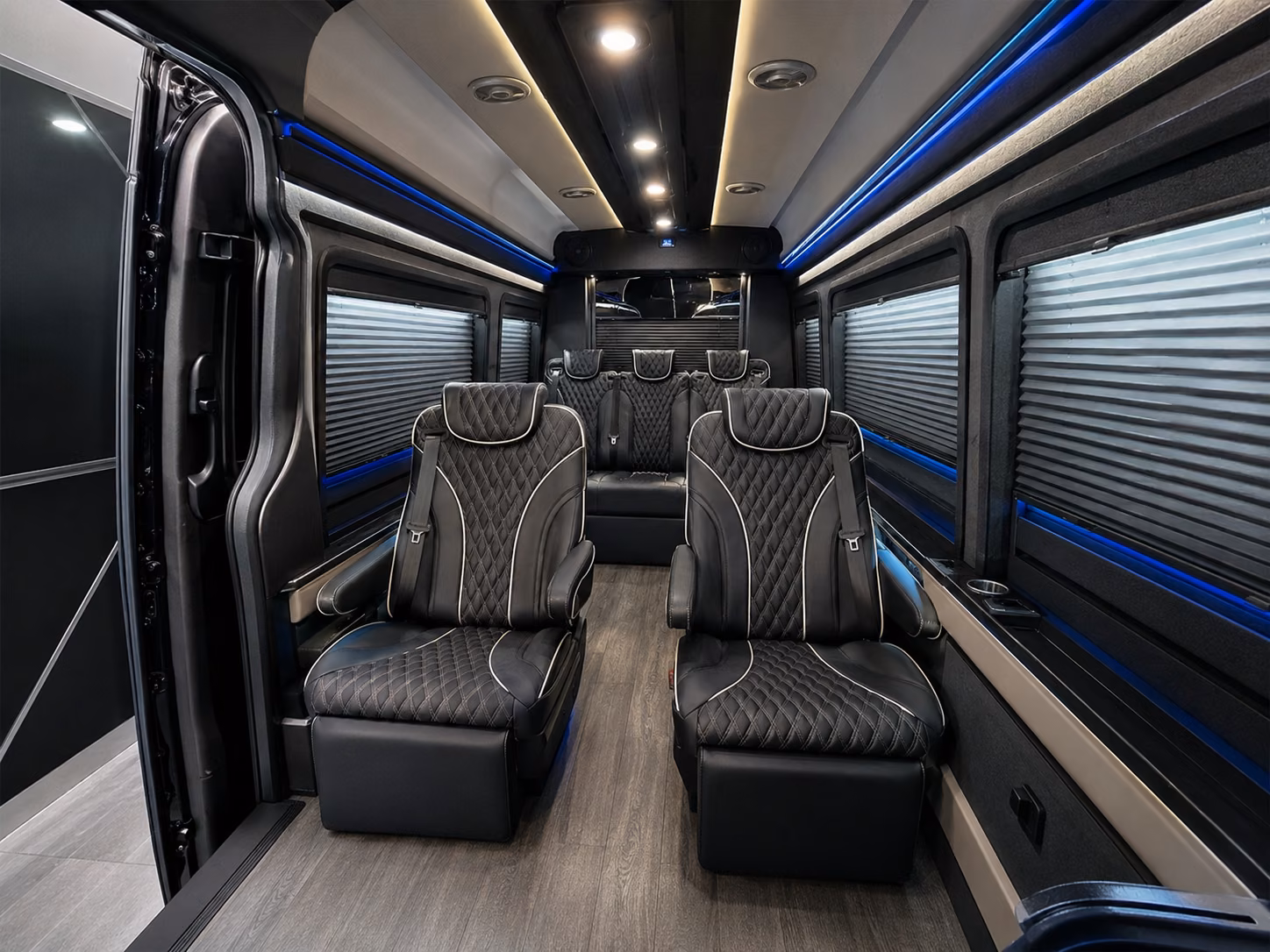 st petersburg airport shuttle buses for employees