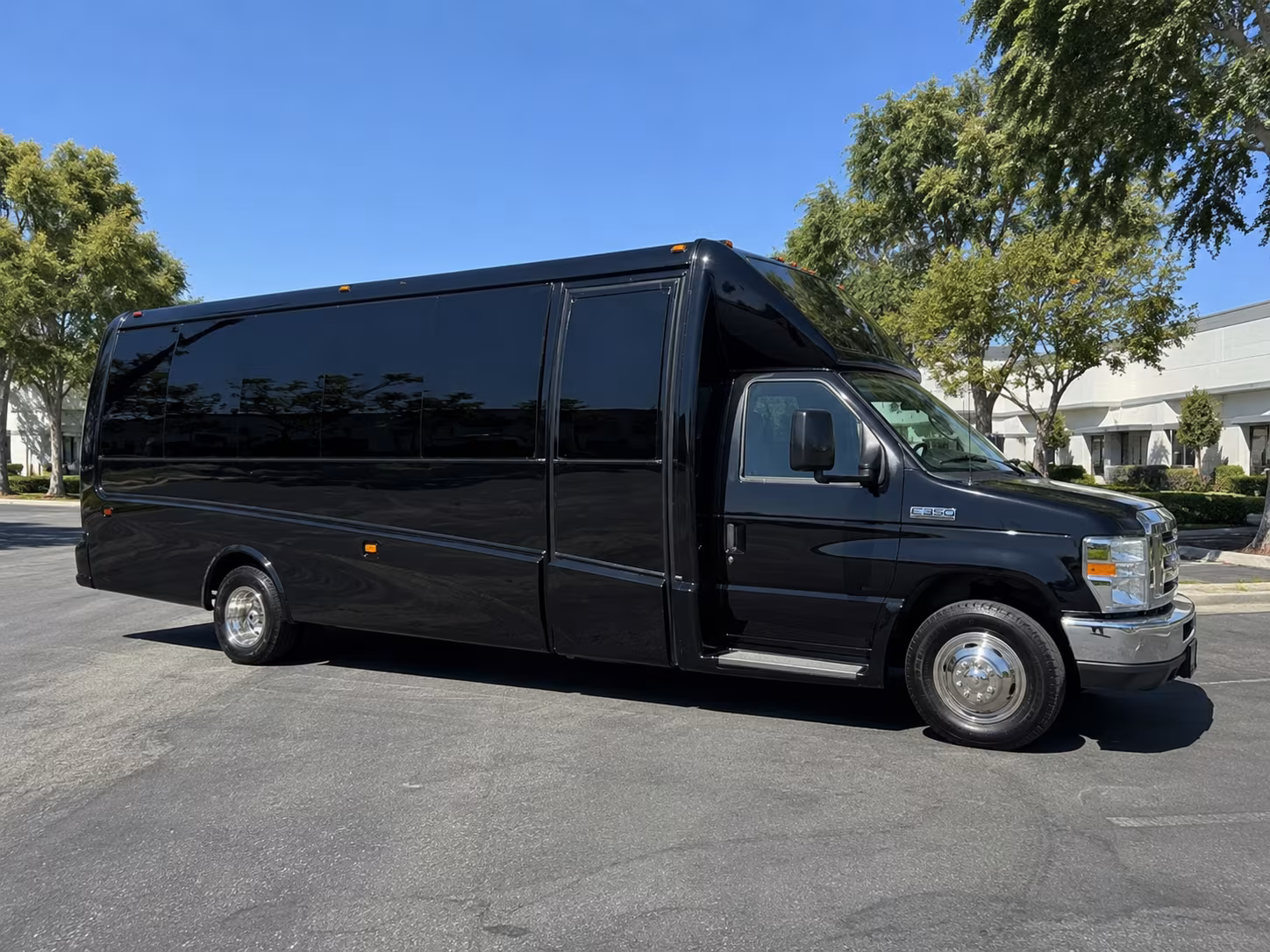 st petersburg corporate retreat shuttle bus rentals